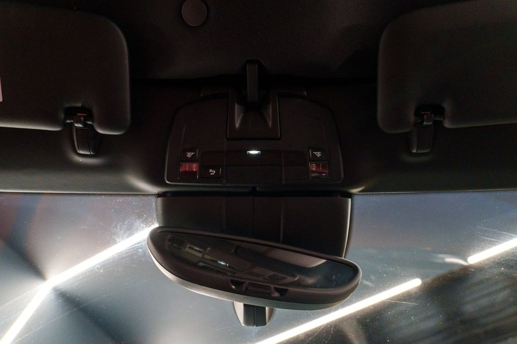 Used Porsche 911 2015 for sale - 76223463: Photo 43