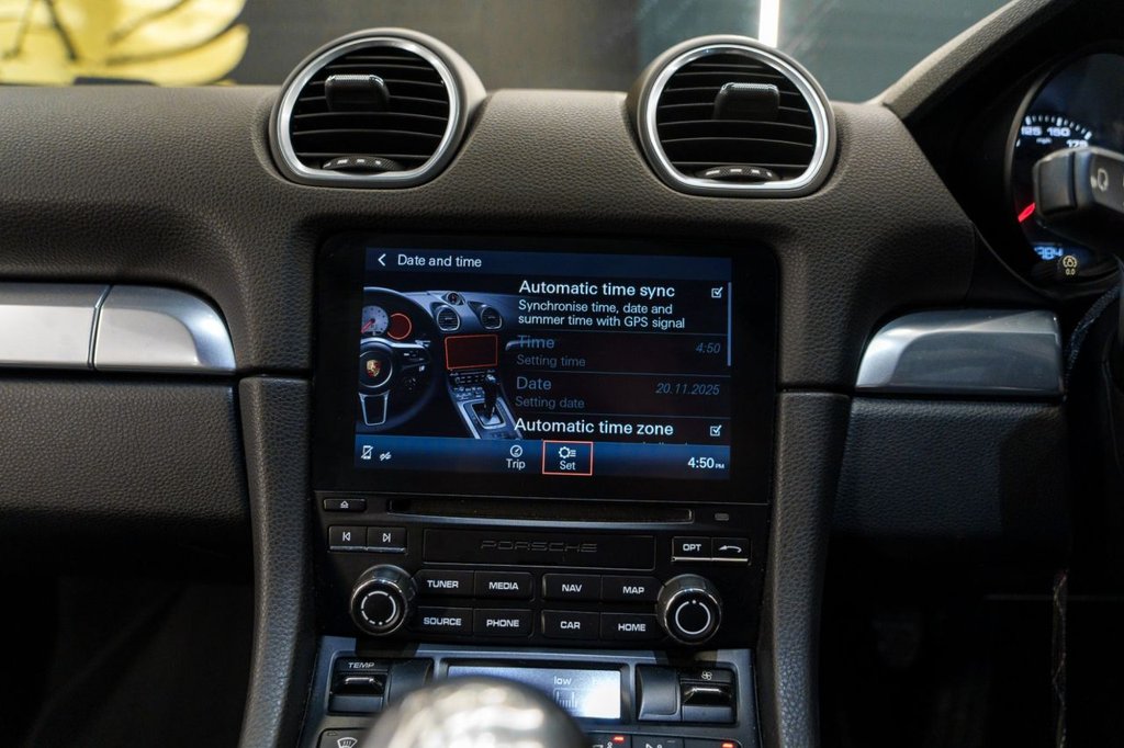 Used Porsche 718 Cayman 2016 for sale - 76632584: Photo 17