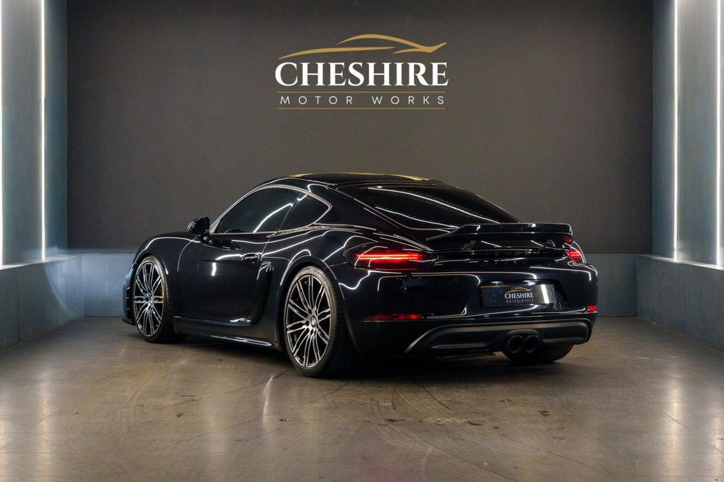 Used Porsche 718 Cayman 2016 for sale - 76632584: Photo 4
