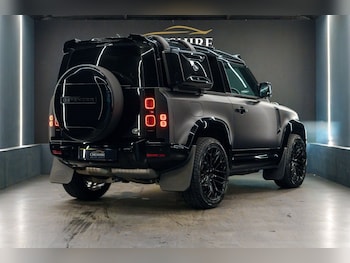 Used Land Rover Defender 2023 for sale - 76923753: Photo