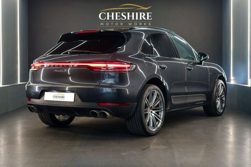 Used Porsche Macan 2021 for sale - 76038932: Photo 4