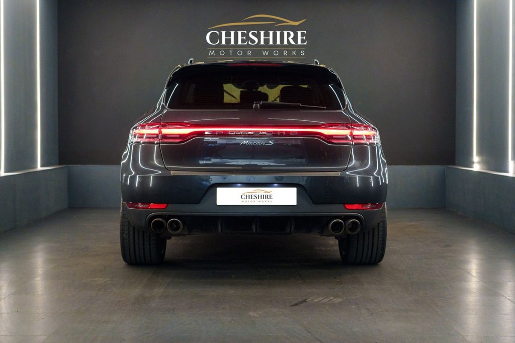 Used Porsche Macan 2021 for sale - 76038932: Photo 5
