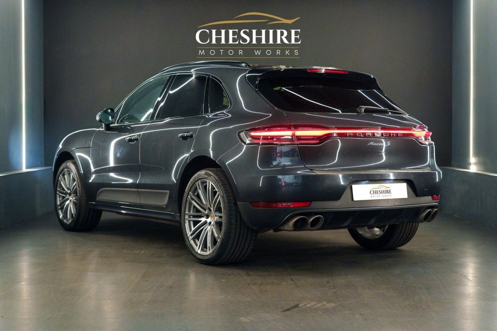 Used Porsche Macan 2021 for sale - 76038932: Photo 6