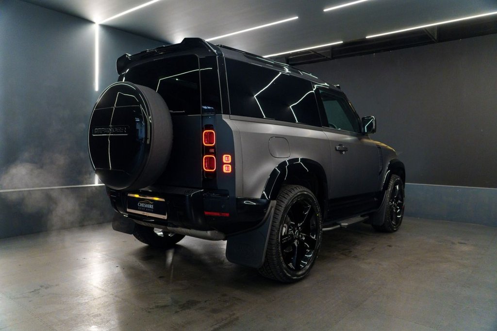 Used Land Rover Defender 2024 for sale - 77050824: Photo 11