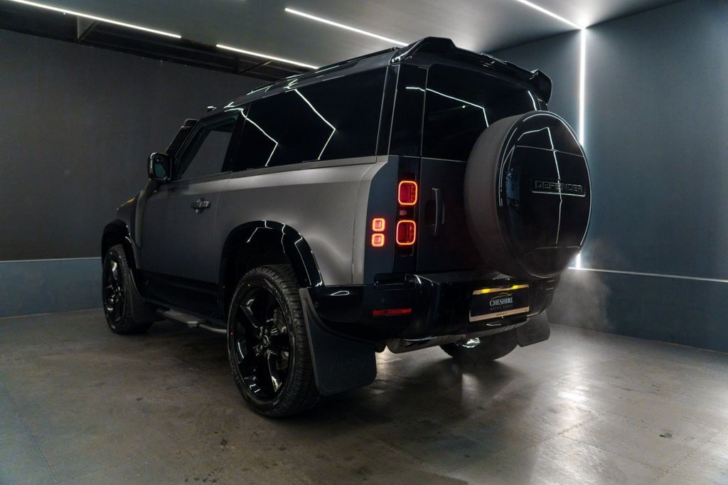 Used Land Rover Defender 2024 for sale - 77050824: Photo 12