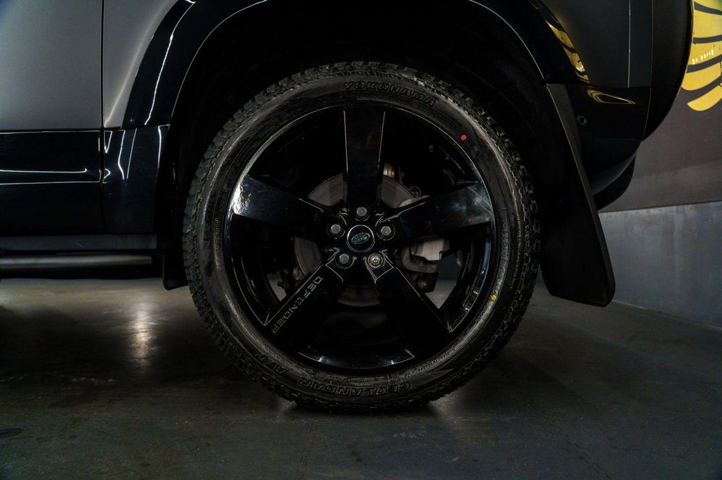 Used Land Rover Defender 2024 for sale - 77050824: Photo 14