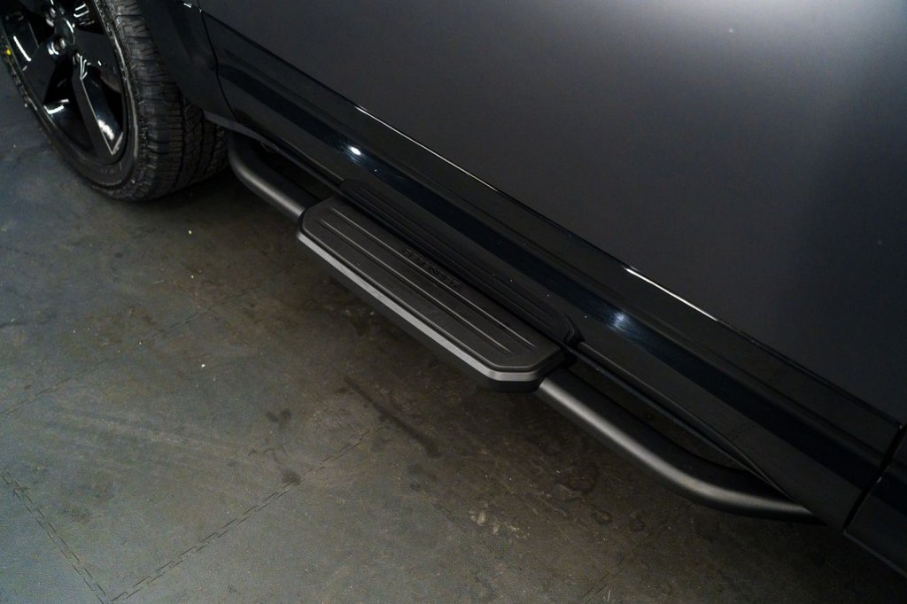 Used Land Rover Defender 2024 for sale - 77050824: Photo 17