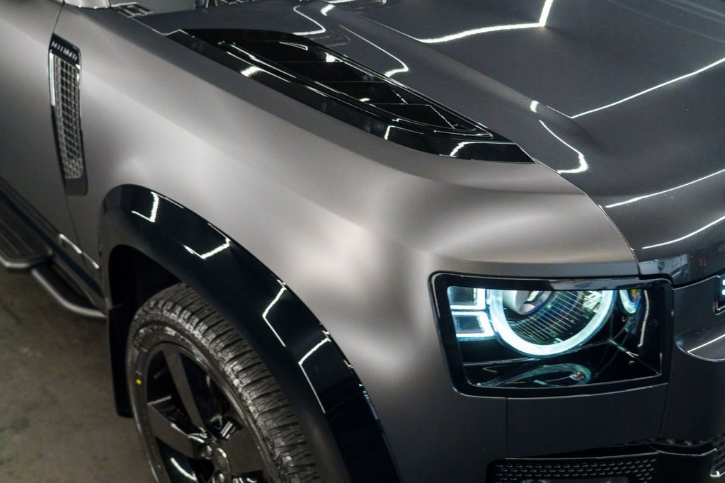 Used Land Rover Defender 2024 for sale - 77050824: Photo 24