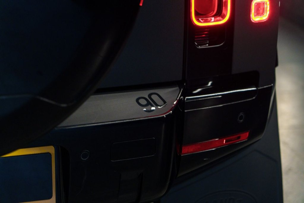 Used Land Rover Defender 2024 for sale - 77050824: Photo 29