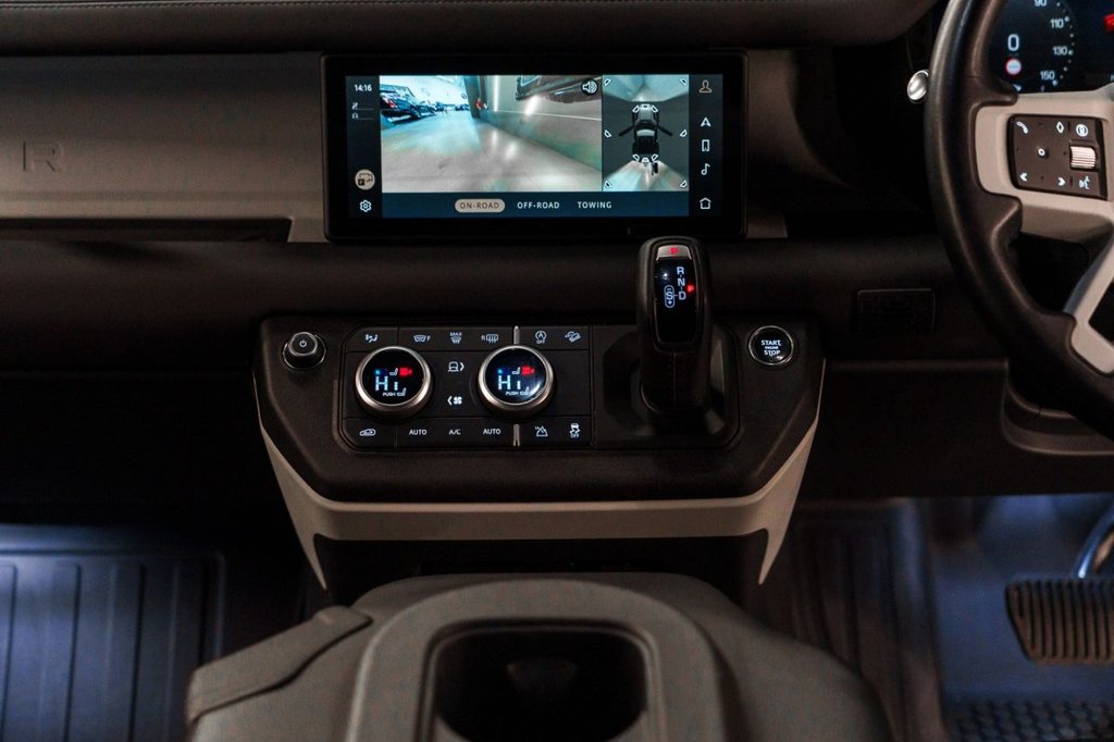 Used Land Rover Defender 2024 for sale - 77050824: Photo 30