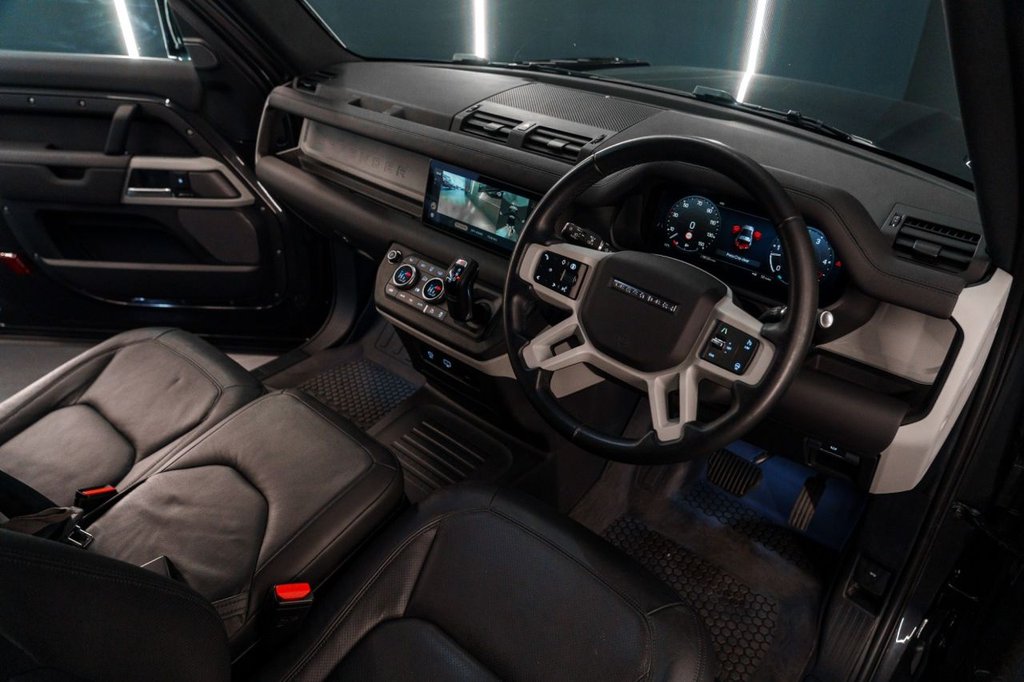 Used Land Rover Defender 2024 for sale - 77050824: Photo 36