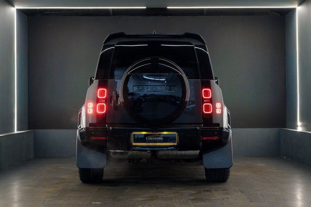 Used Land Rover Defender 2024 for sale - 77050824: Photo 5