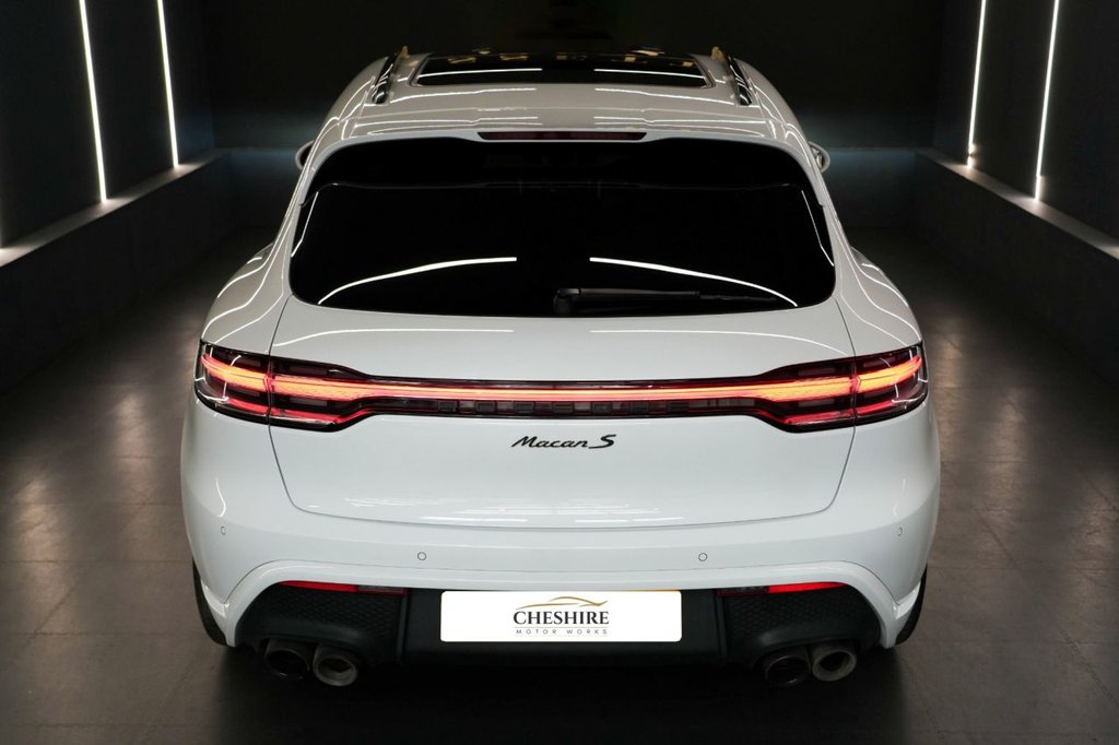 Used Porsche Macan 2023 for sale - 76080293: Photo 11