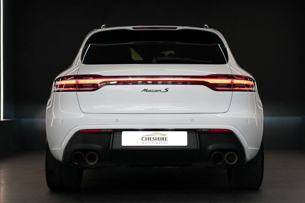 Used Porsche Macan 2023 for sale - 76080293: Photo 12