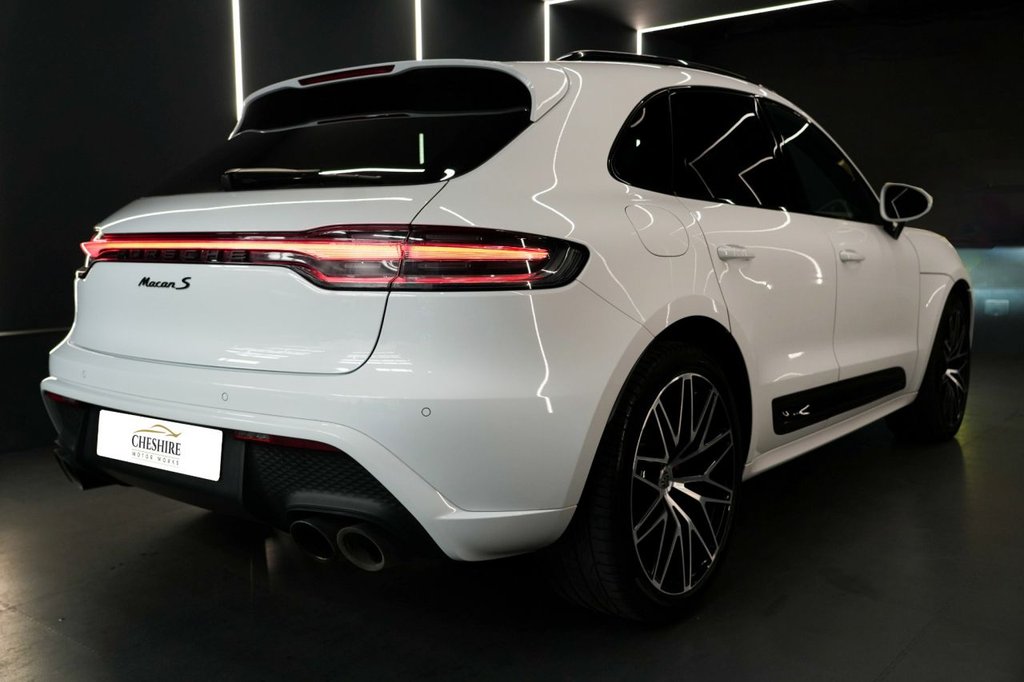 Used Porsche Macan 2023 for sale - 76080293: Photo 13