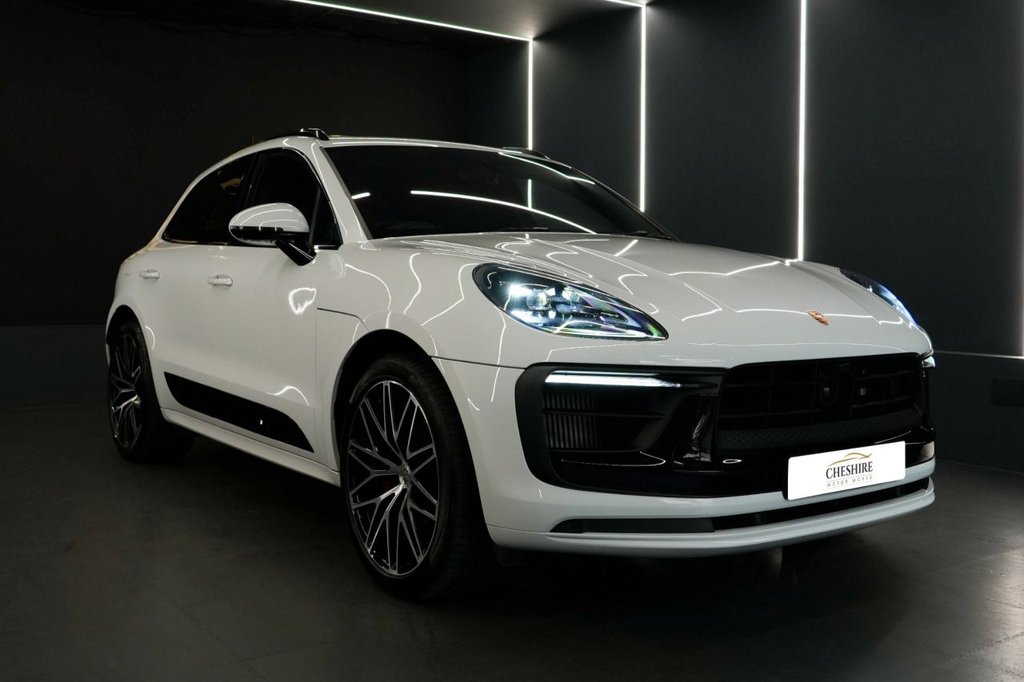 Used Porsche Macan 2023 for sale - 76080293: Photo 2