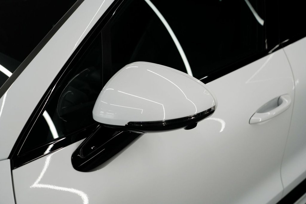Used Porsche Macan 2023 for sale - 76080293: Photo 22