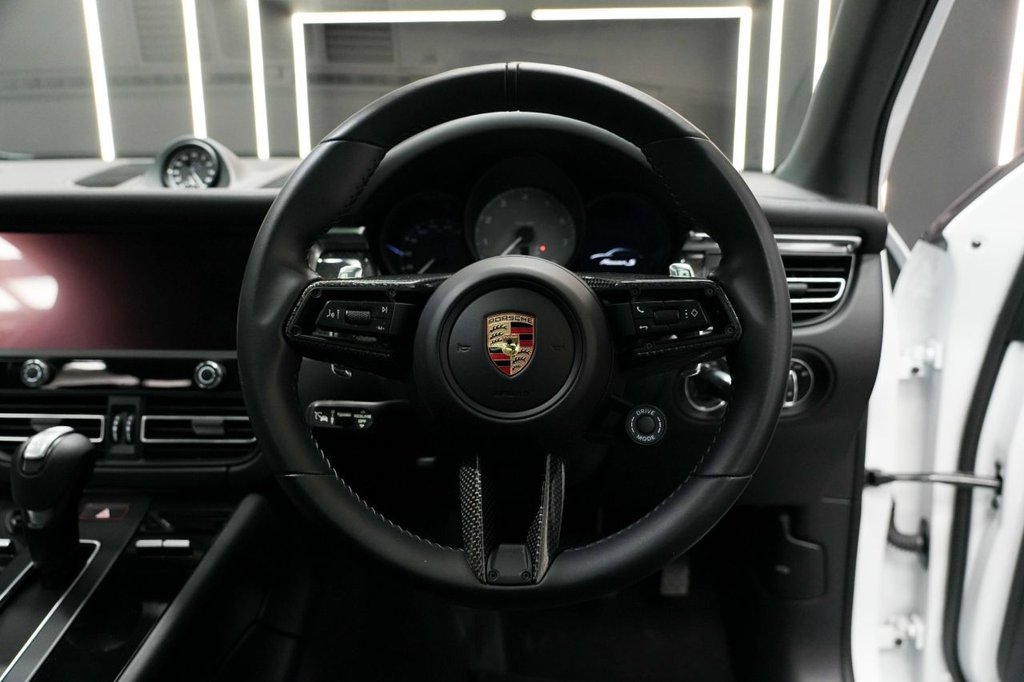 Used Porsche Macan 2023 for sale - 76080293: Photo 28