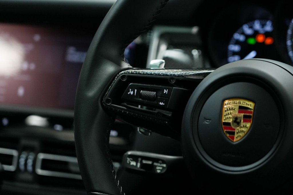 Used Porsche Macan 2023 for sale - 76080293: Photo 30