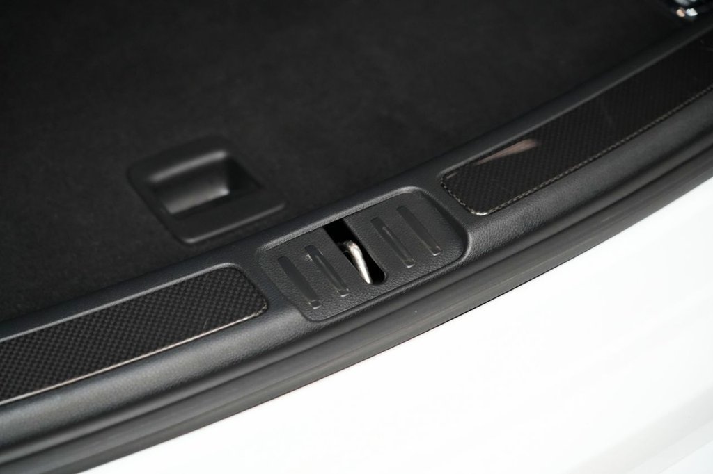 Used Porsche Macan 2023 for sale - 76080293: Photo 47