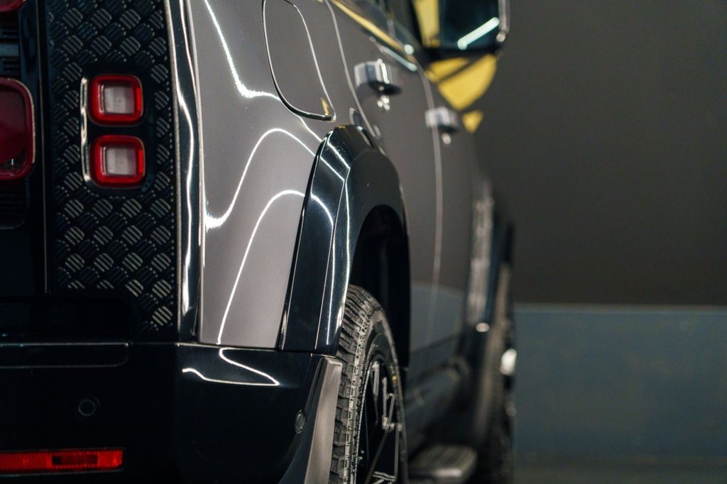 Used Land Rover Defender 2021 for sale - 76798025: Photo 10