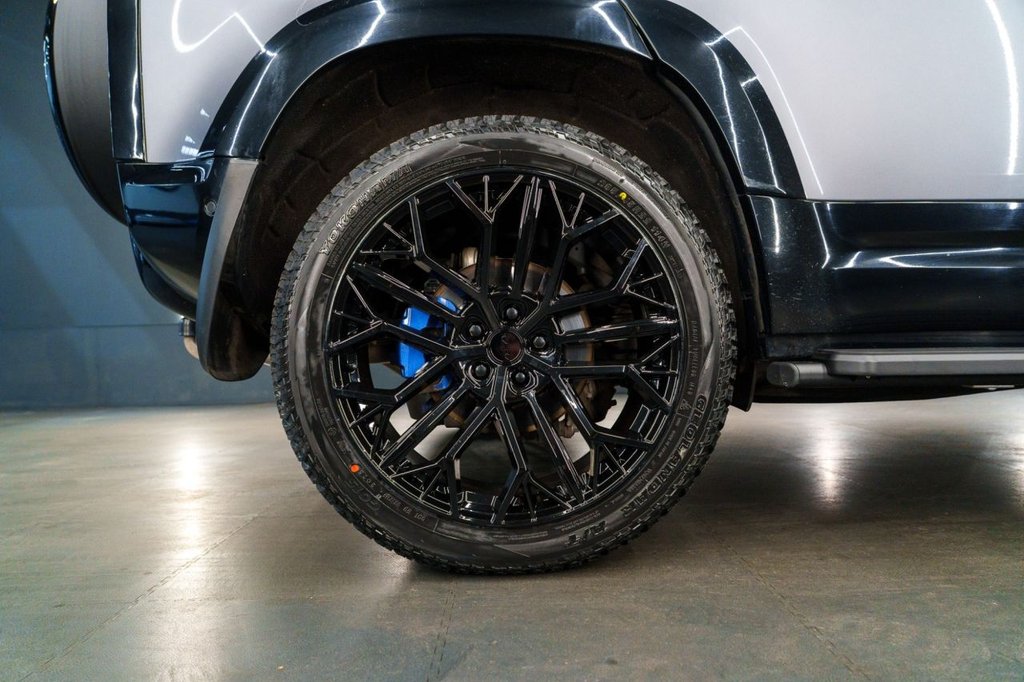 Used Land Rover Defender 2021 for sale - 76798025: Photo 11