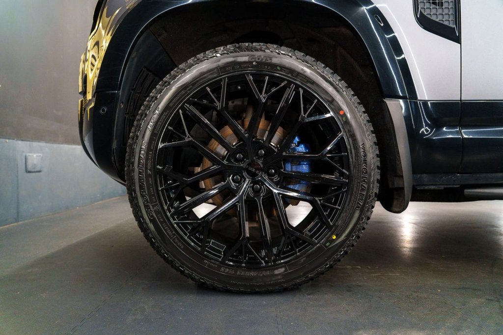 Used Land Rover Defender 2021 for sale - 76798025: Photo 13