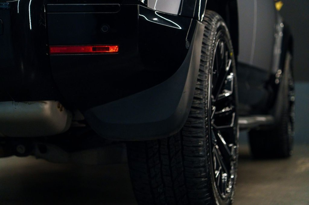 Used Land Rover Defender 2021 for sale - 76798025: Photo 18