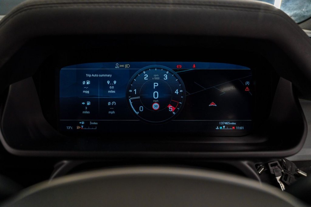 Used Land Rover Defender 2021 for sale - 76798025: Photo 24