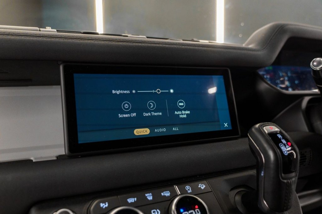 Used Land Rover Defender 2021 for sale - 76798025: Photo 34