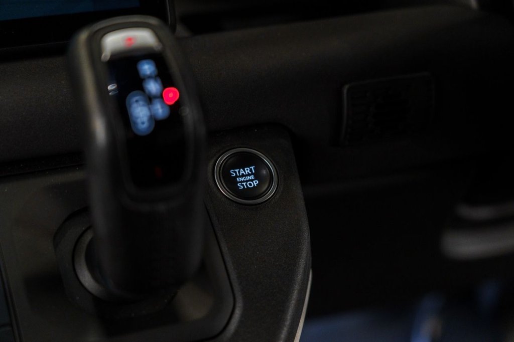 Used Land Rover Defender 2021 for sale - 76798025: Photo 39