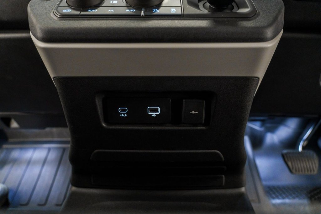 Used Land Rover Defender 2021 for sale - 76798025: Photo 45