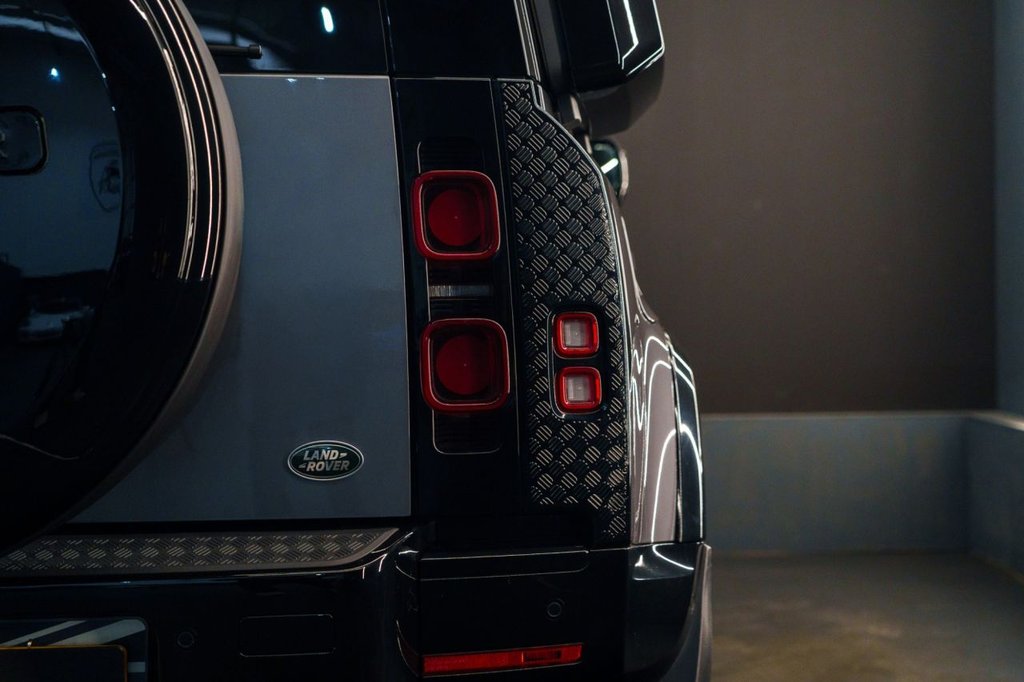 Used Land Rover Defender 2021 for sale - 76798025: Photo 9