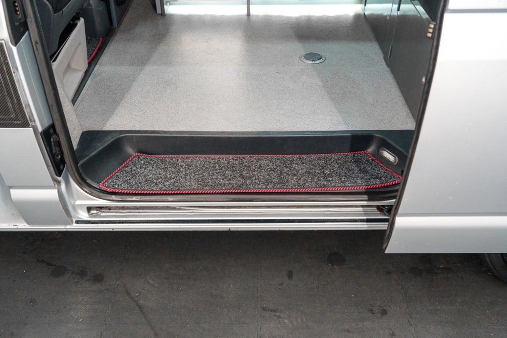 Used Volkswagen Transporter 2014 for sale - 76999122: Photo 46