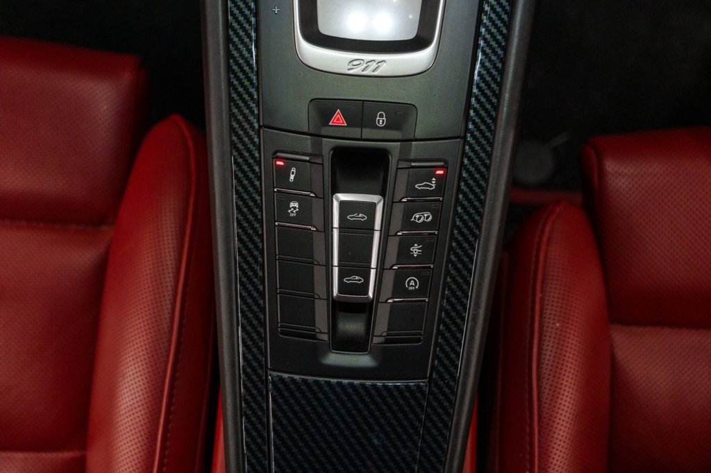 Used Porsche 911 2016 for sale - 76241464: Photo 40