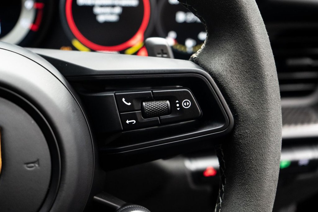 Used Porsche 911 2021 for sale - 78181150: Photo 40