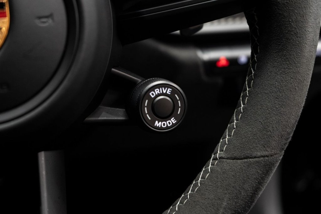 Used Porsche 911 2021 for sale - 78181150: Photo 41