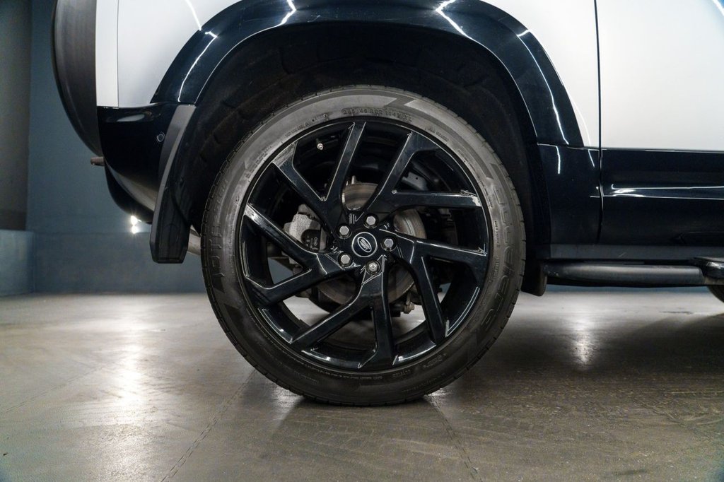 Used Land Rover Defender 2023 for sale - 78096127: Photo 12