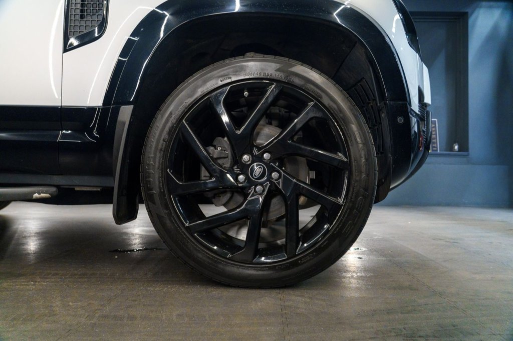 Used Land Rover Defender 2023 for sale - 78096127: Photo 13