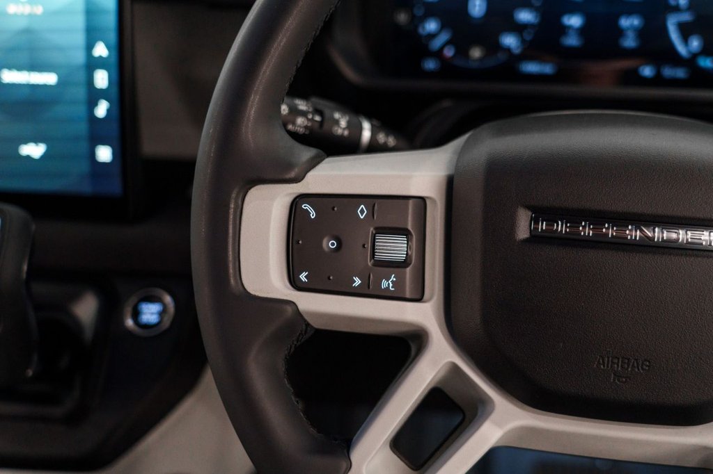 Used Land Rover Defender 2023 for sale - 78096127: Photo 24