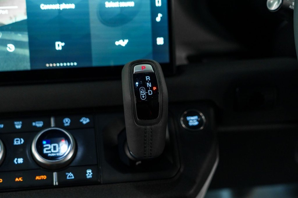 Used Land Rover Defender 2023 for sale - 78096127: Photo 29