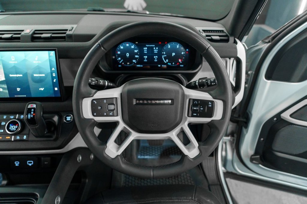 Used Land Rover Defender 2023 for sale - 78096127: Photo 31