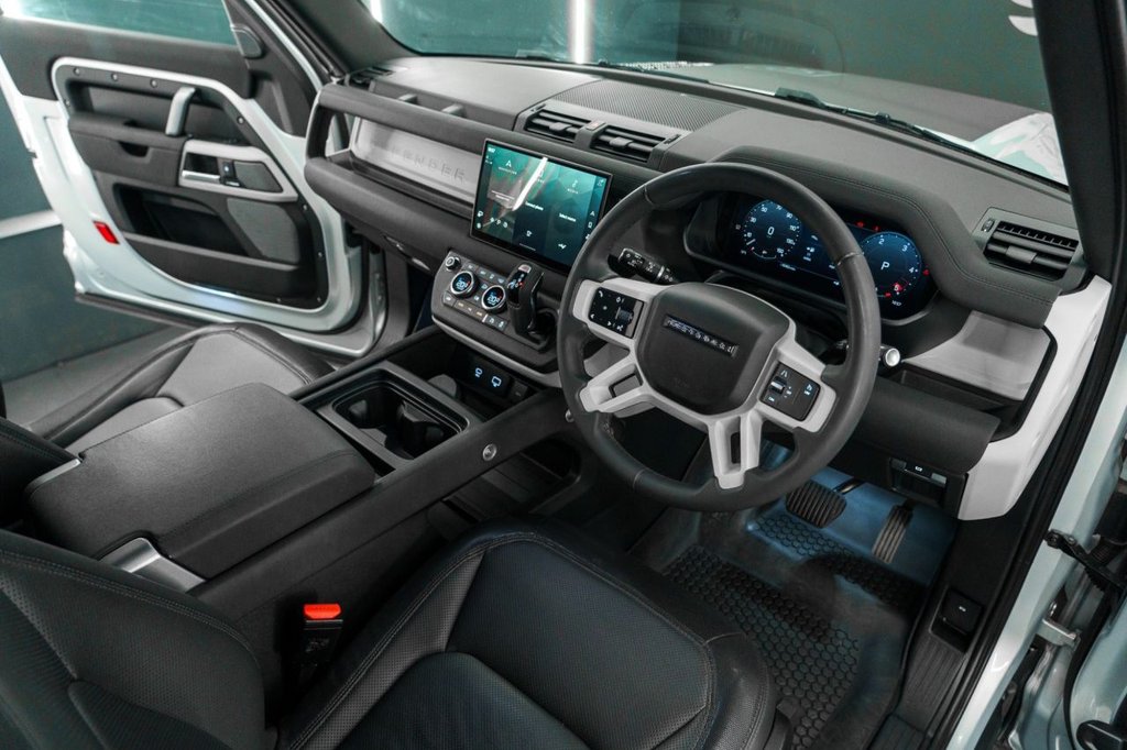 Used Land Rover Defender 2023 for sale - 78096127: Photo 38