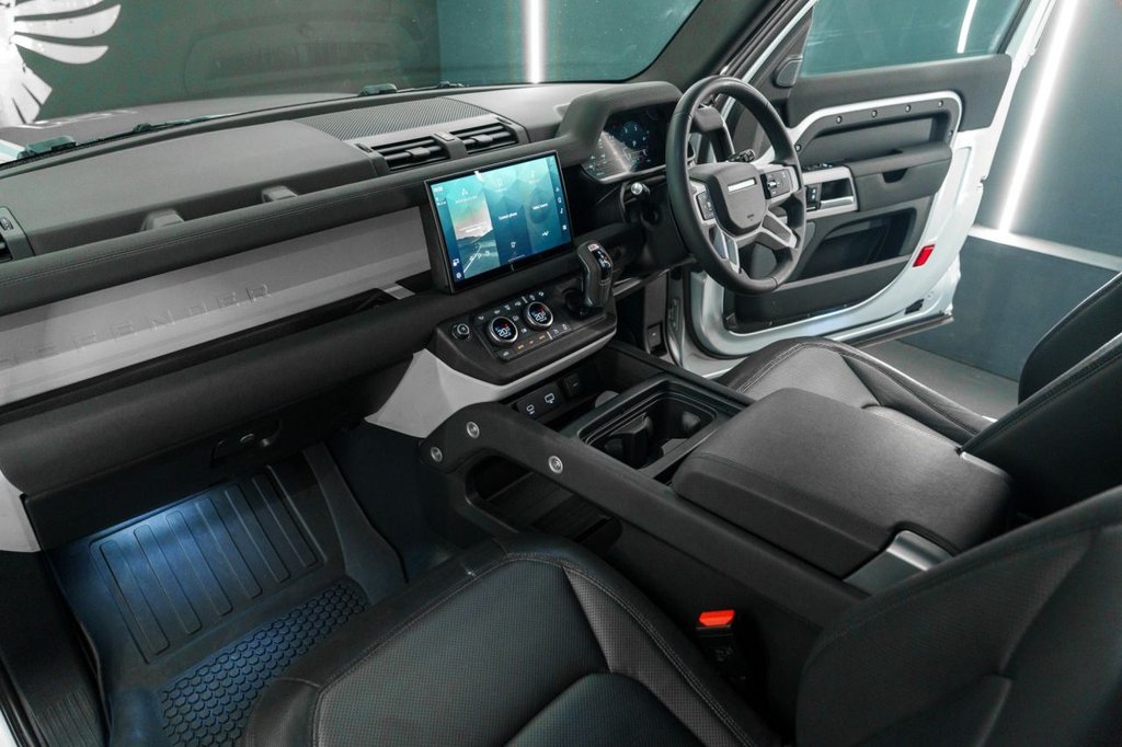 Used Land Rover Defender 2023 for sale - 78096127: Photo 40