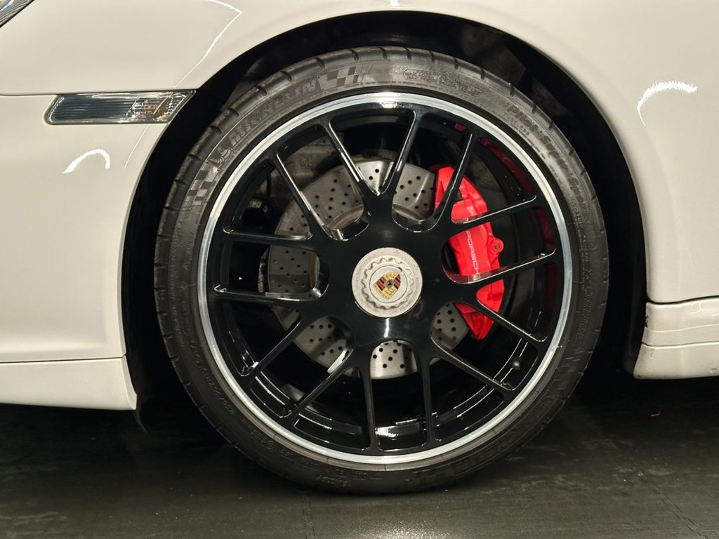 Used Porsche 911 2011 for sale - 76937456: Photo 13