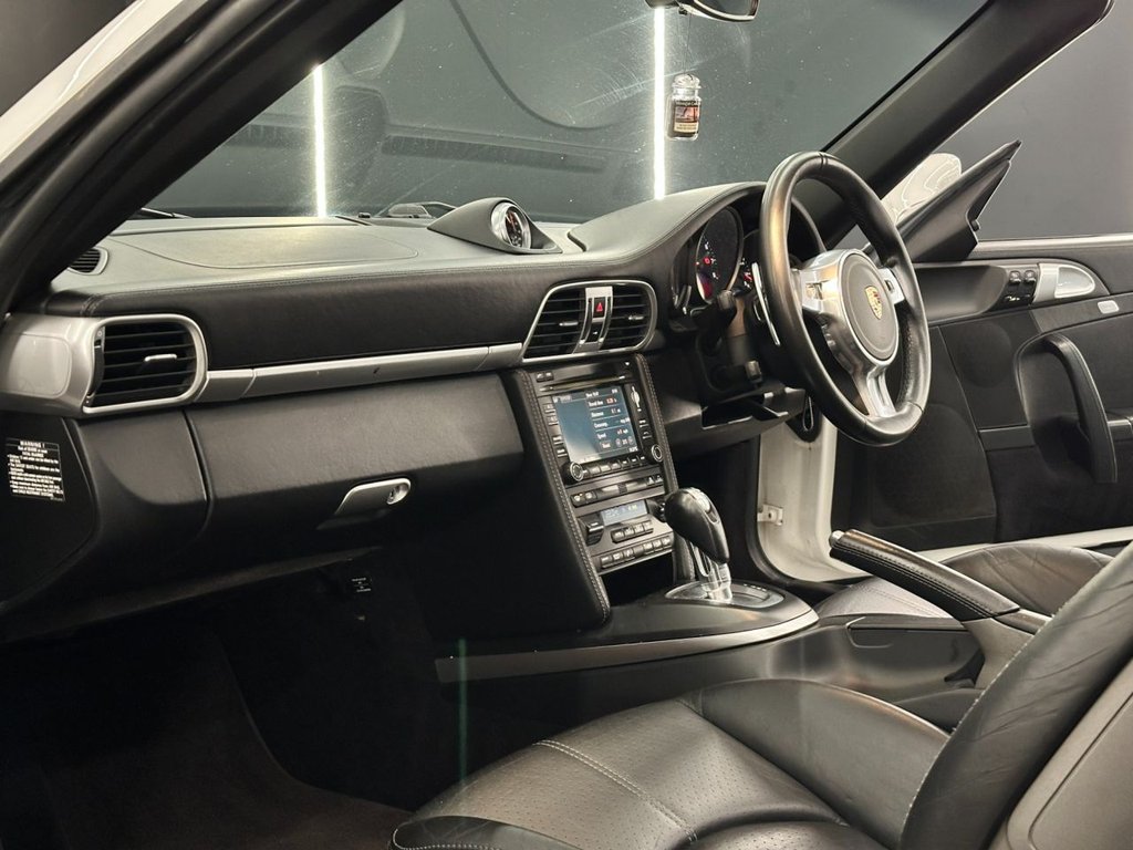 Used Porsche 911 2011 for sale - 76937456: Photo 14