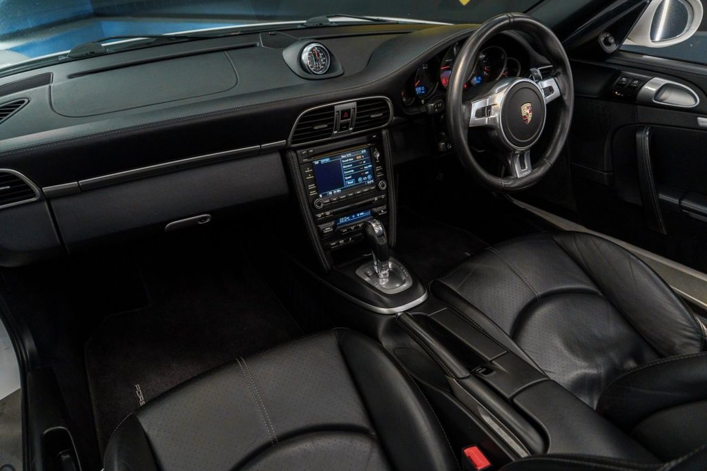 Used Porsche 911 2011 for sale - 76937456: Photo 20