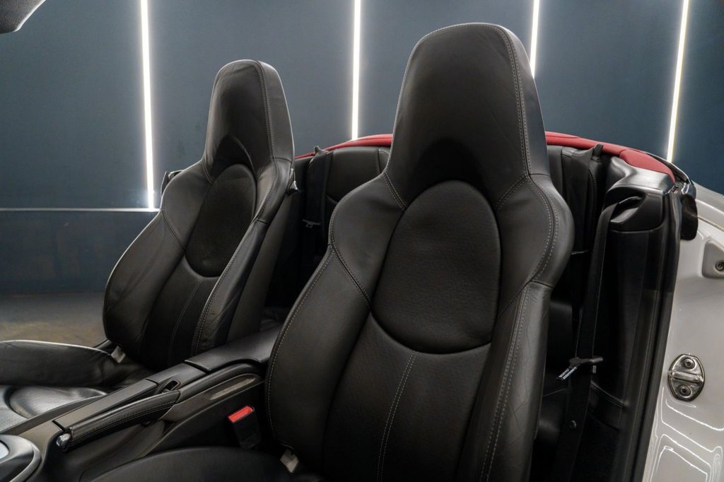 Used Porsche 911 2011 for sale - 76937456: Photo 21