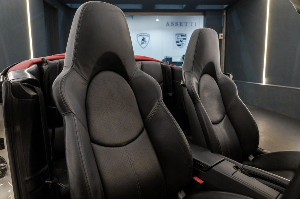 Used Porsche 911 2011 for sale - 76937456: Photo 36