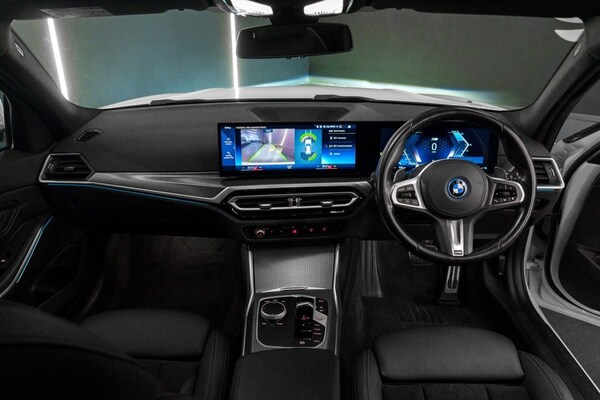 Used BMW 3 Series 2023 for sale - 76147870: Photo 3